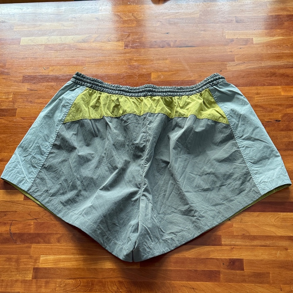 Lululemon Athletica “Evergreen Hi Rise” Yellow-Green and Gray Shorts - Picture 4 of 10